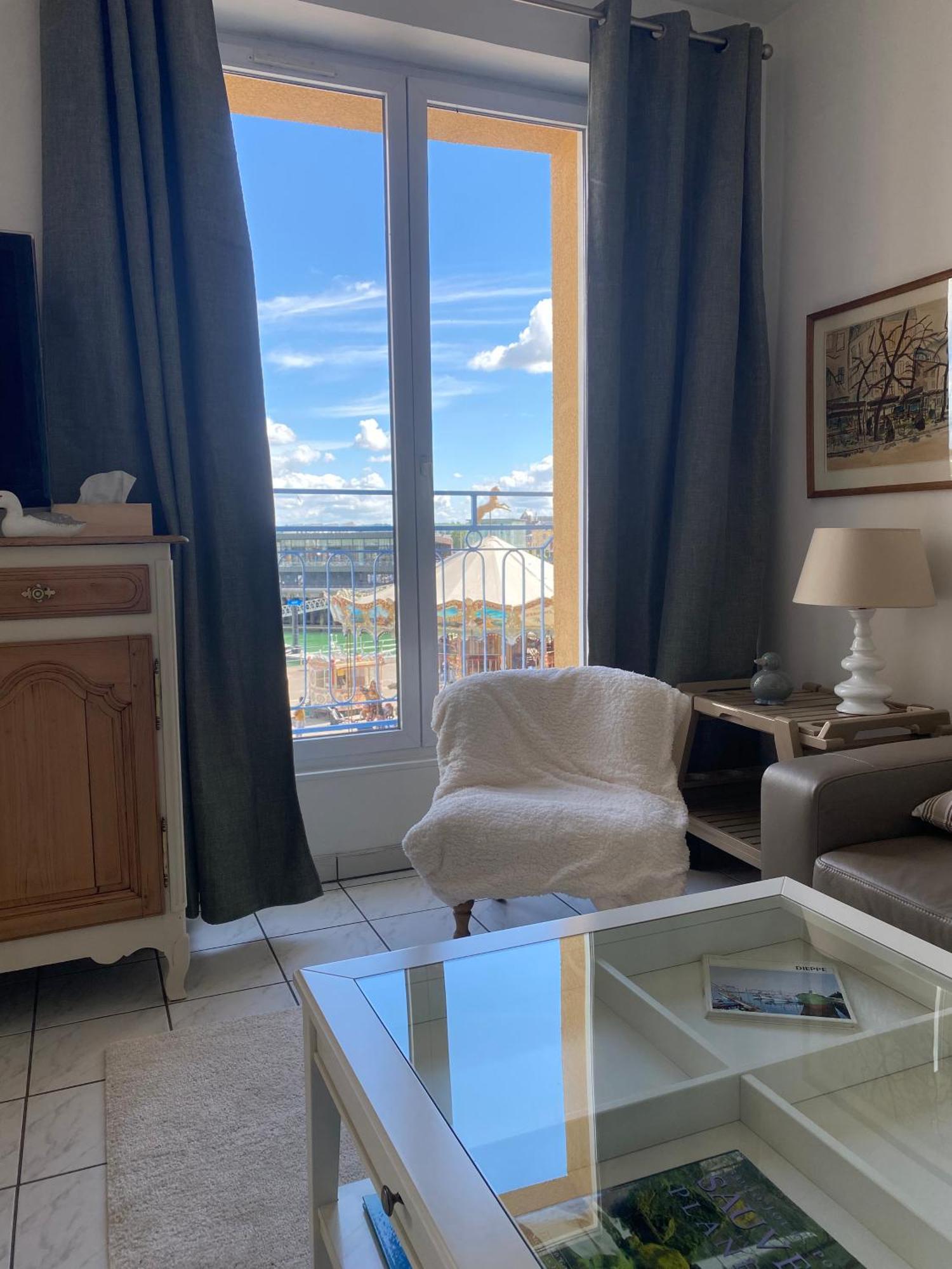Etablissement 3 Etoiles Avec Ascenseur, 3 Appartements Lumineux Vue Port Avec Balcon, 200M De La Mer, Wifi Fibre, Tous Service Inclus Dieppe Exterior foto